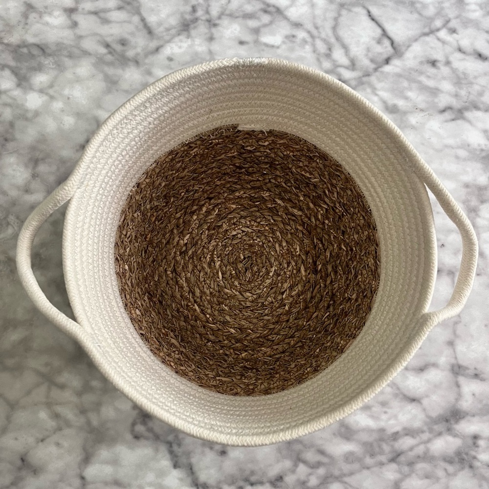New Seagrass and Rope Basket - Picture 3 of 5